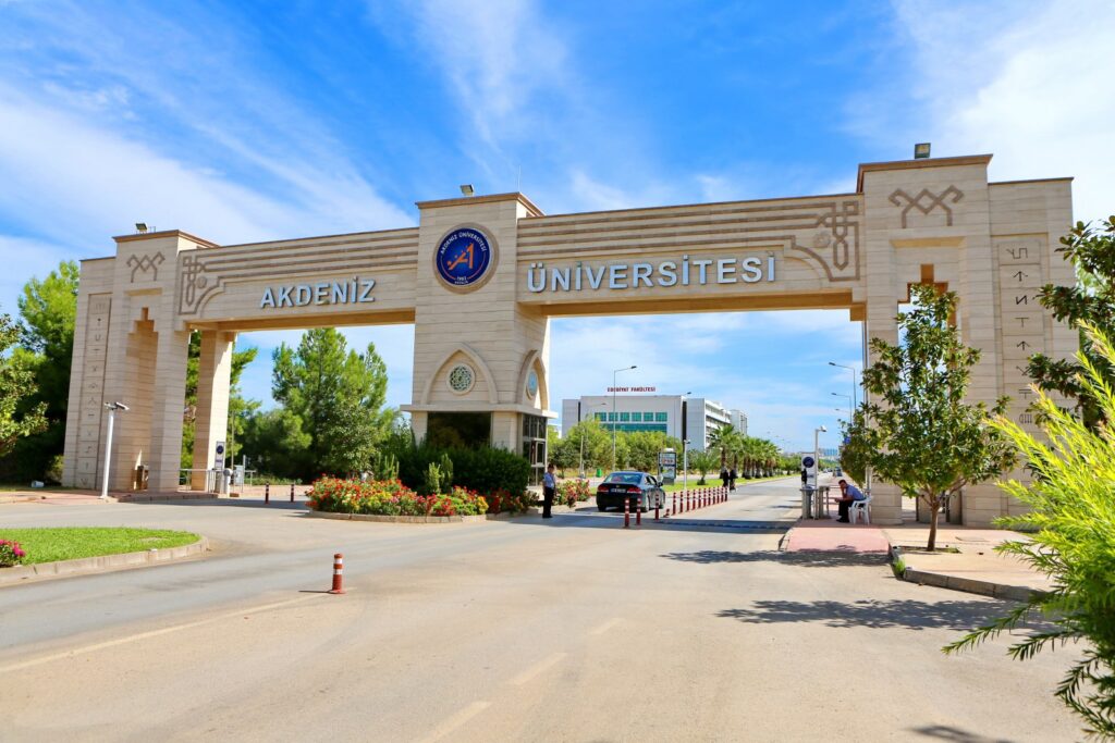 Akdeniz Üniversitesi 2021-2022 Formasyon Duyurusu