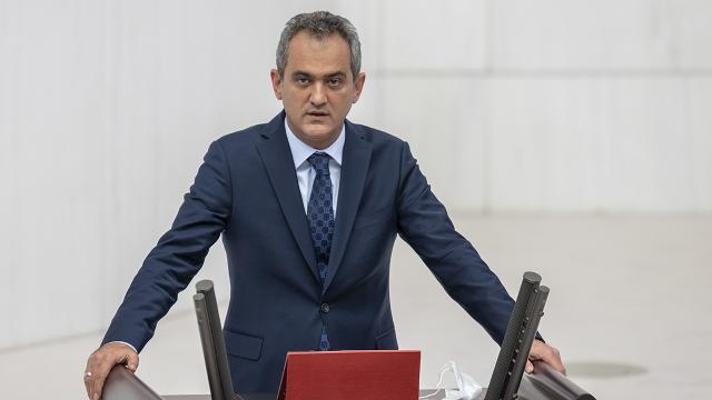 Bakan Özer Kariyer Sınav İlgili Açıklama yaptı. Sınavlar Yüz Yüze-Her Sene Yapılacak