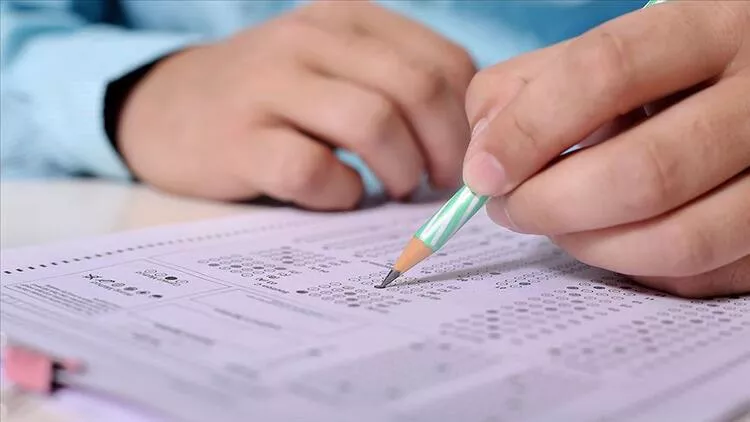 Açık lise sınavları iptal edildi! Toplu kopya skandalı Kimlerin sınavı iptal Meb açıklama yaptı !