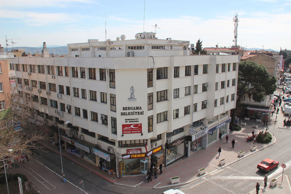 Bergama Belediyesi 4 Memur Alımı Yapacak